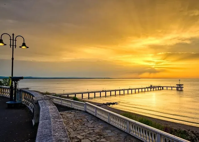 Aura דירה בורגאס